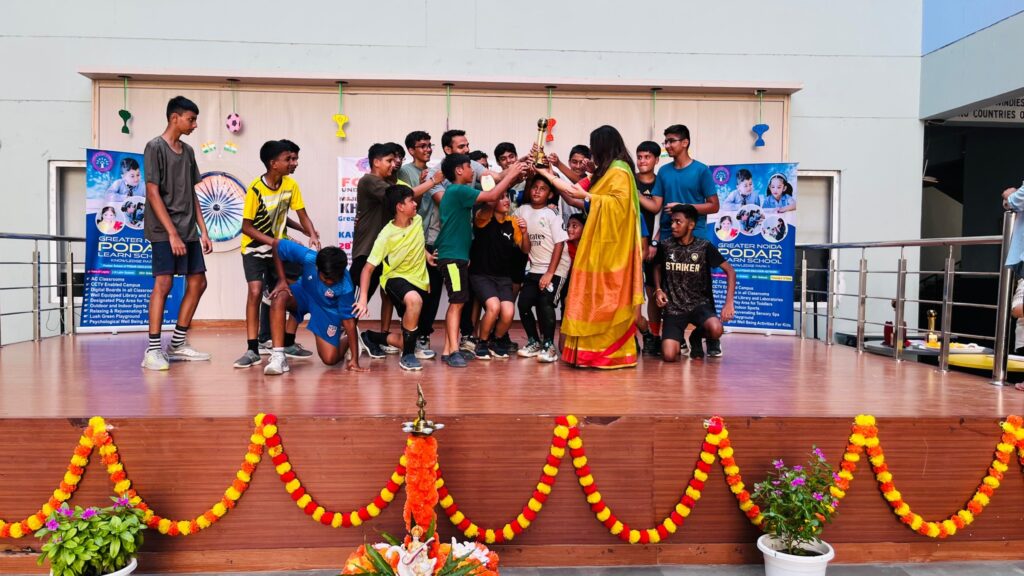 School support plays a vital role in shaping a child’s emotional well-being. At Podar Learn School, Greater Noida, we create safe, inclusive spaces where children thrive academically and emotionally.